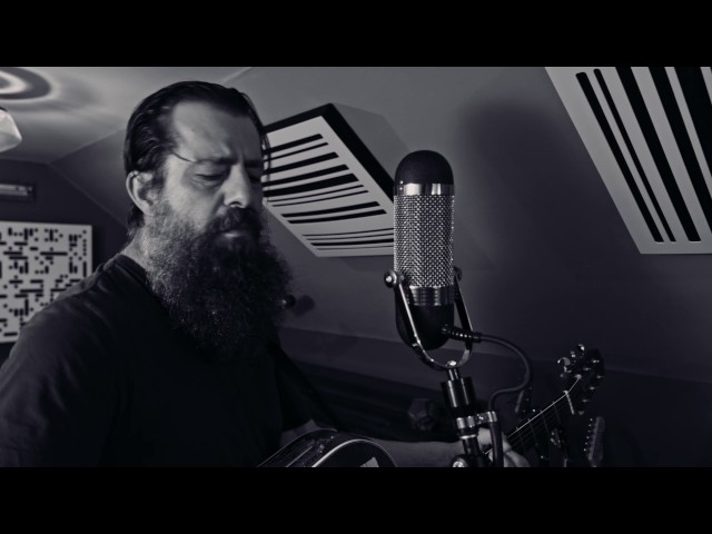 Newton's CradleSean Rowe