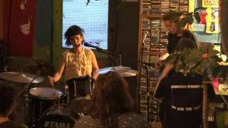 Pussy Foot @ Dumb Records, Springfield, IL (May 17, 2017)