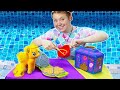 Die Meerjungfrau macht für My Little Pony Waffeln. Spielzeug Video für Kinder