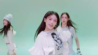 Illit아일릿 빌려온 고양이 Do The Dance 4K Studio Choom Original Mirrored