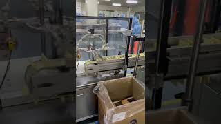 Celebrity Lipstick robot hand pick sorting feeding to cartoning machine Wealth