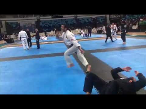 A virada com armlock voador no Campeonato Carlson Gracie de Jiu-Jitsu