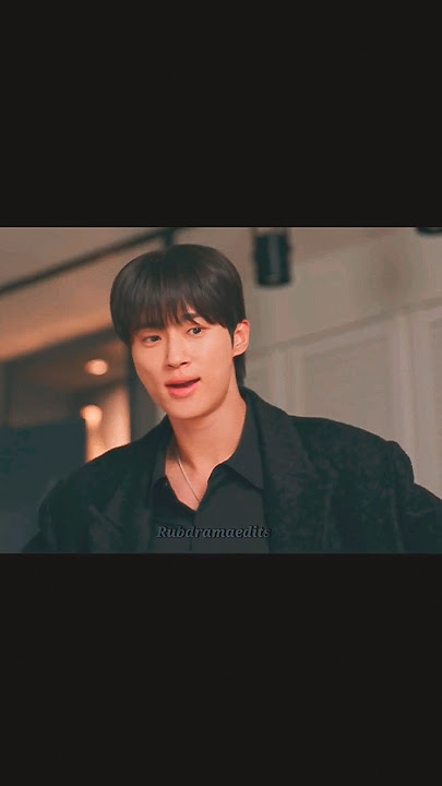 He is Jealous too much🤣#shorts #kdrama #byeonwooseok #lovelyrunner #jealousy #kdramashorts #ytshorts