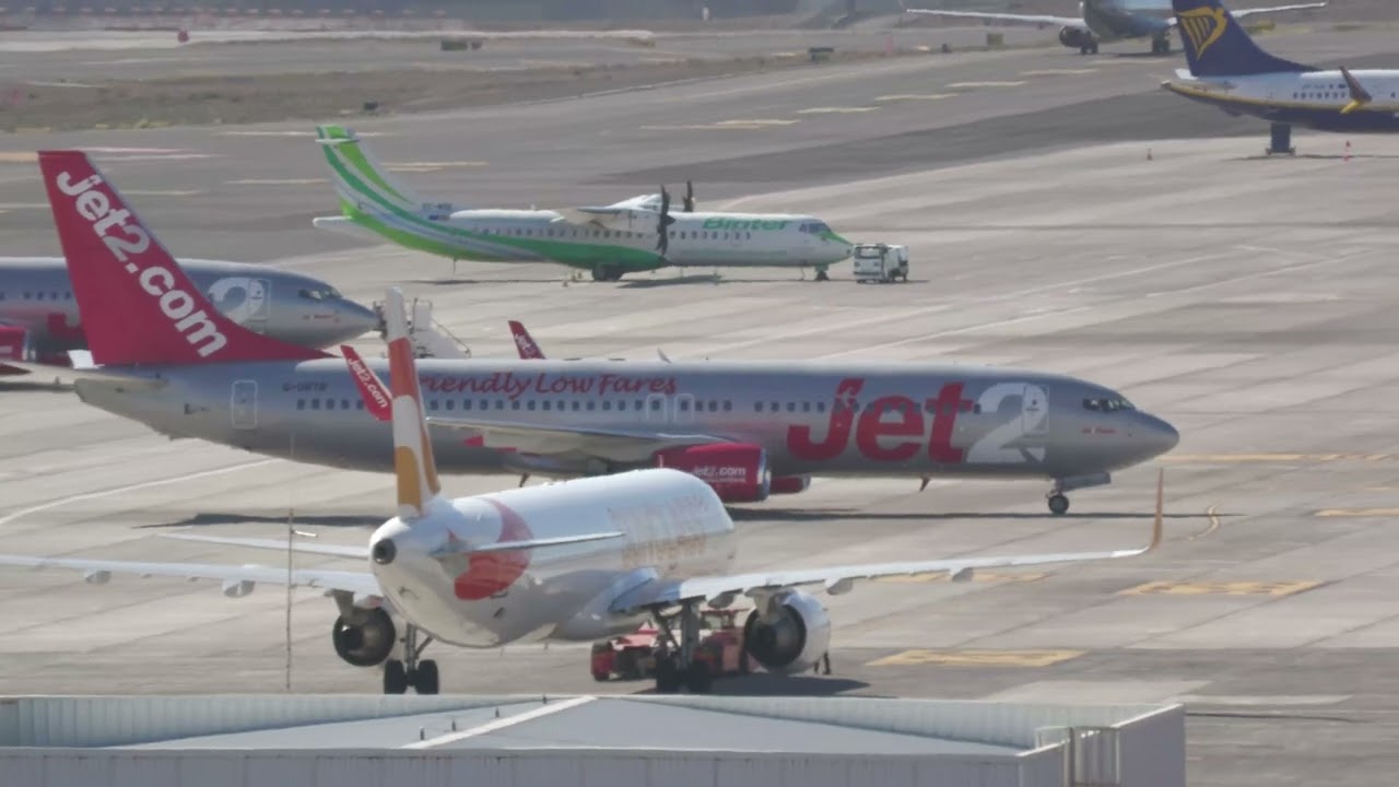 20 MINUTES of GREAT plane spotting at TFS Tenerife Airport