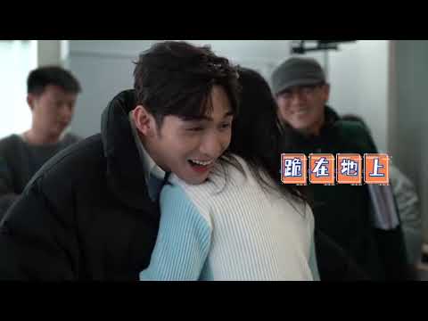 Wu Qian and Zhang Binbin in behind the scenes #herewemeetagain #janicewu #zhangbinbin