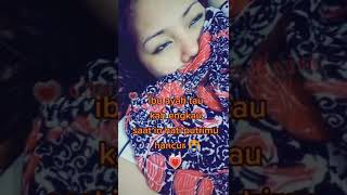 Saat Sedang Sedih Pake Kain Sarung Batik