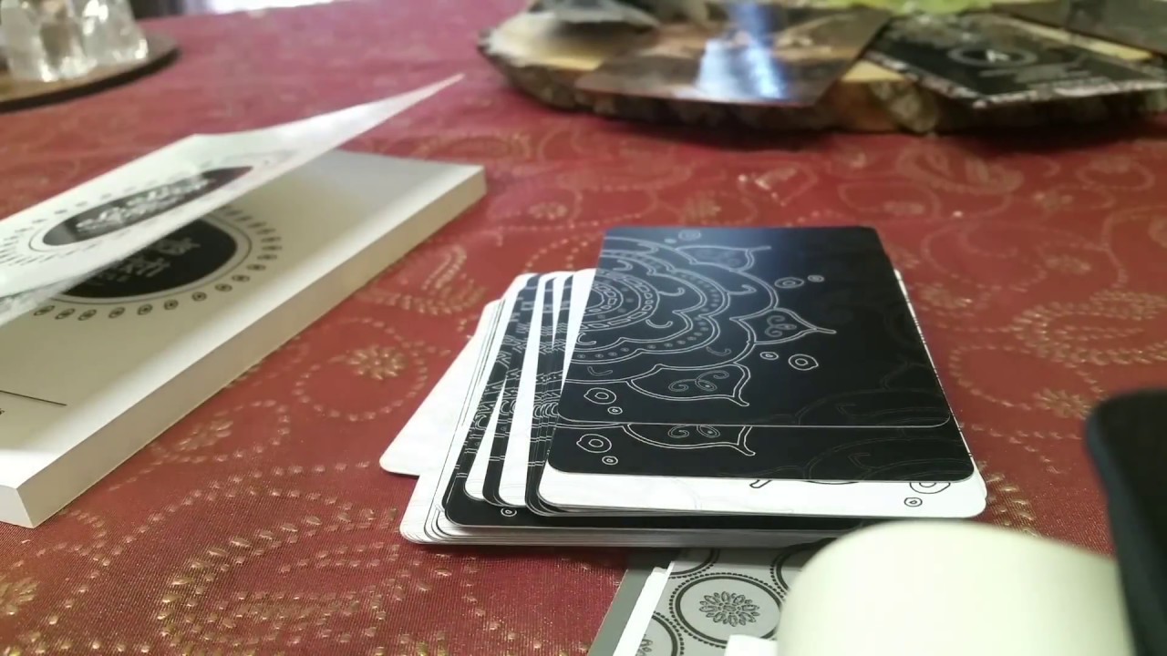 Seeds of Shakti Oracle unboxing and first impression