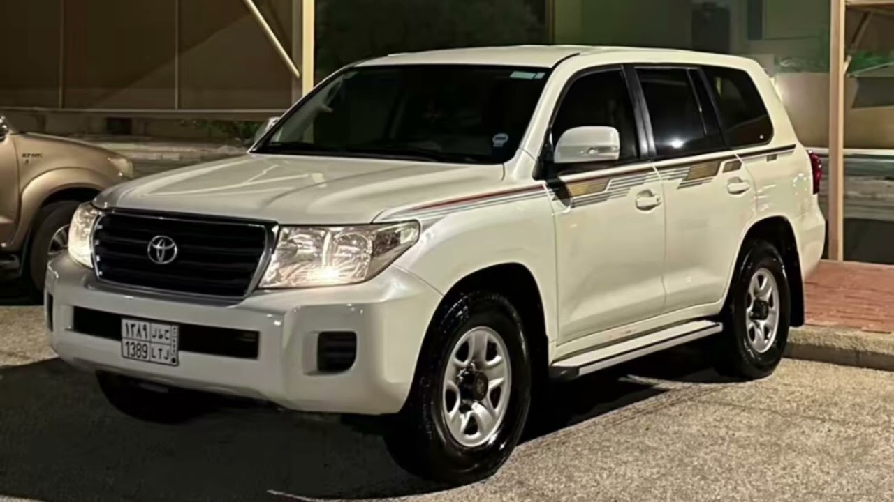 حبيبي الاول ترى الاحساس دين محتار مابين المكابر والحنين عيد الحبايب  بندر بن عوير مسرع مطلوبه