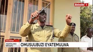 Download lagu Agataliikonfuufu Abazigu abaakwatiddwa mu kutemula omusuubuzi balaze ab’ebyokwerinda bwe baakukola