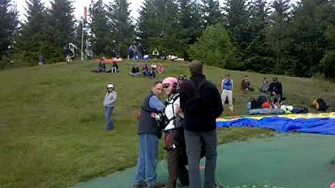 Shannon Moyle / Seattle Paragliding