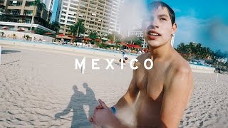 A WAVE DISLOCATED HIS SHOULDER (4K)
FOLLOW ME
Website: http://www.foreverintraining.fitness
Instagram: https://www.instagram.com/zackkravits/
Facebook: https://www.facebook.com/zack.kravits
Spotify: https://play.spotify.com/user/1243264007
Snapchat: @zkrav3
SONGS USED
Desabafo/Deixa Eu Dizer - Claudia, Marcelo D2
Maria Elena - Los Indios Tabajaras
Bamboleo - Gipsy Kings
Tuyo - Rodrigo Amarante A WAVE DISLOCATED HIS SHOULDER (4K)