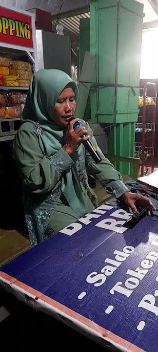 Secawan madu versi suara dalam... wkwkwkw