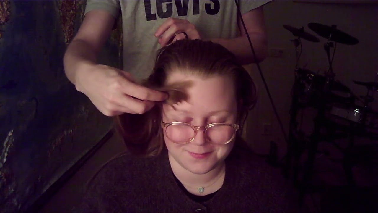 ASMR | Lofi scalp massage on my fiancée (no talking)