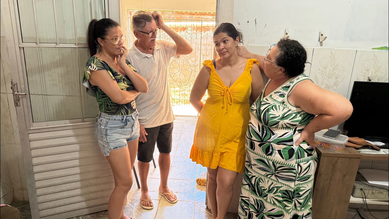 Pra Vizinha Nova Nossos Maridos Fazem Tudo! O Presente De Aniversário Da Vizinha 😅😅