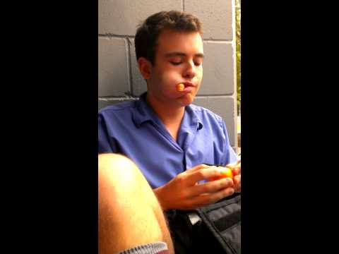 cómo comer mandarinas 2 a la vez