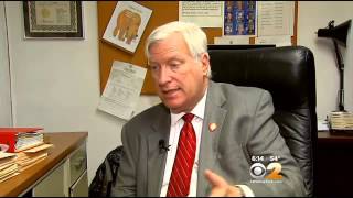 CBS2 Investigates: Two Years After Sandy, Part Of The Belt Parkway Is In The Dark