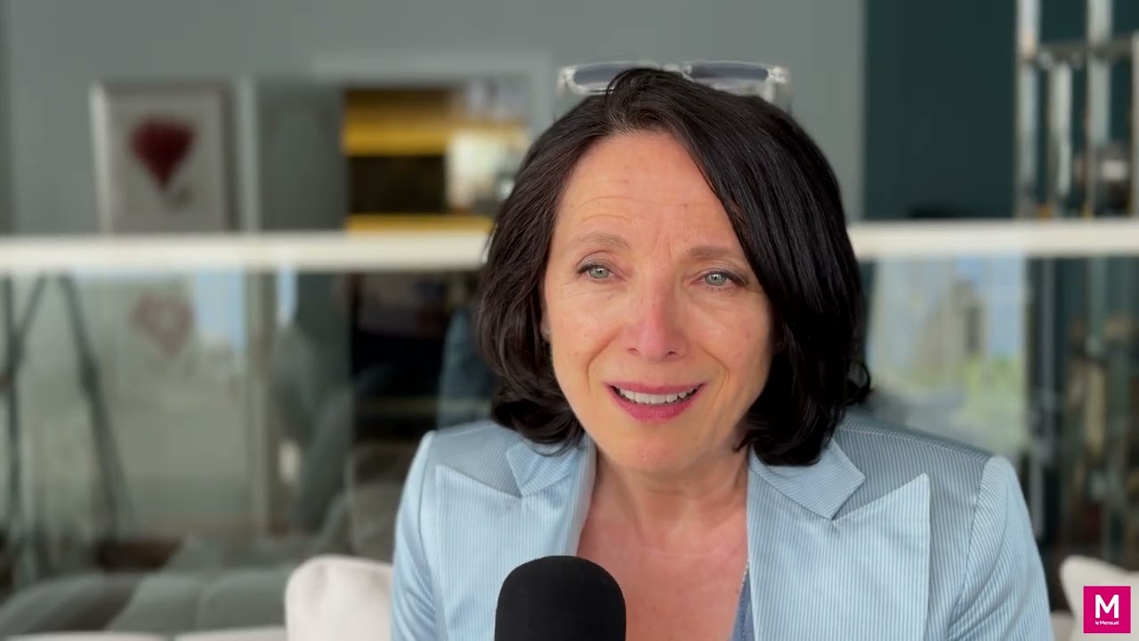 Raphaëlle Cambray en interview à La Chèvre d'Or à Èze pour la pièce "Du charbon dans les veines"