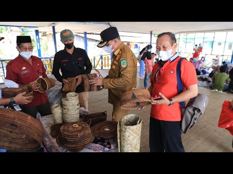 Melihat Kerajinan Handycraft Anyaman Tiu & Teduhu di seberang Danau Matano Nuha