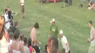 Pelea de borrachos en un evento deportivo