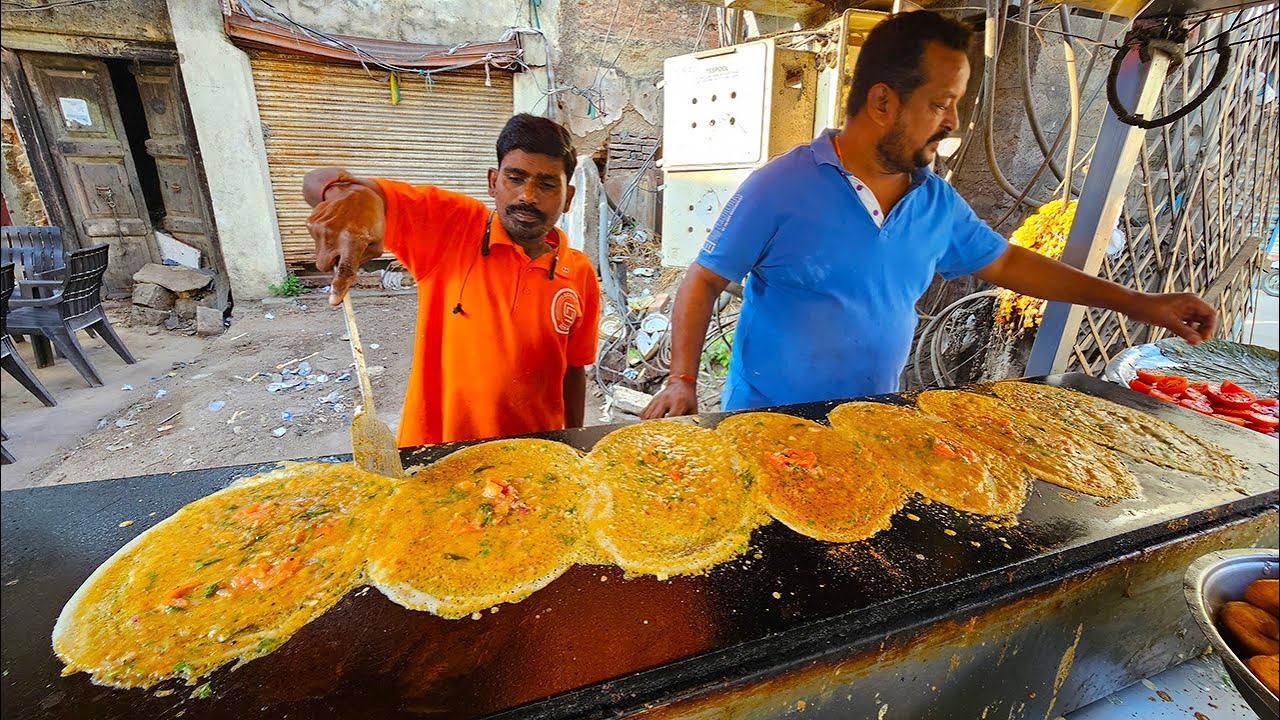 💥 തുള്ളുന്ന കബാബും ധം ചായയും | Old Hyderabad Favourites | Charminar + Old Hyderabad Market Food
