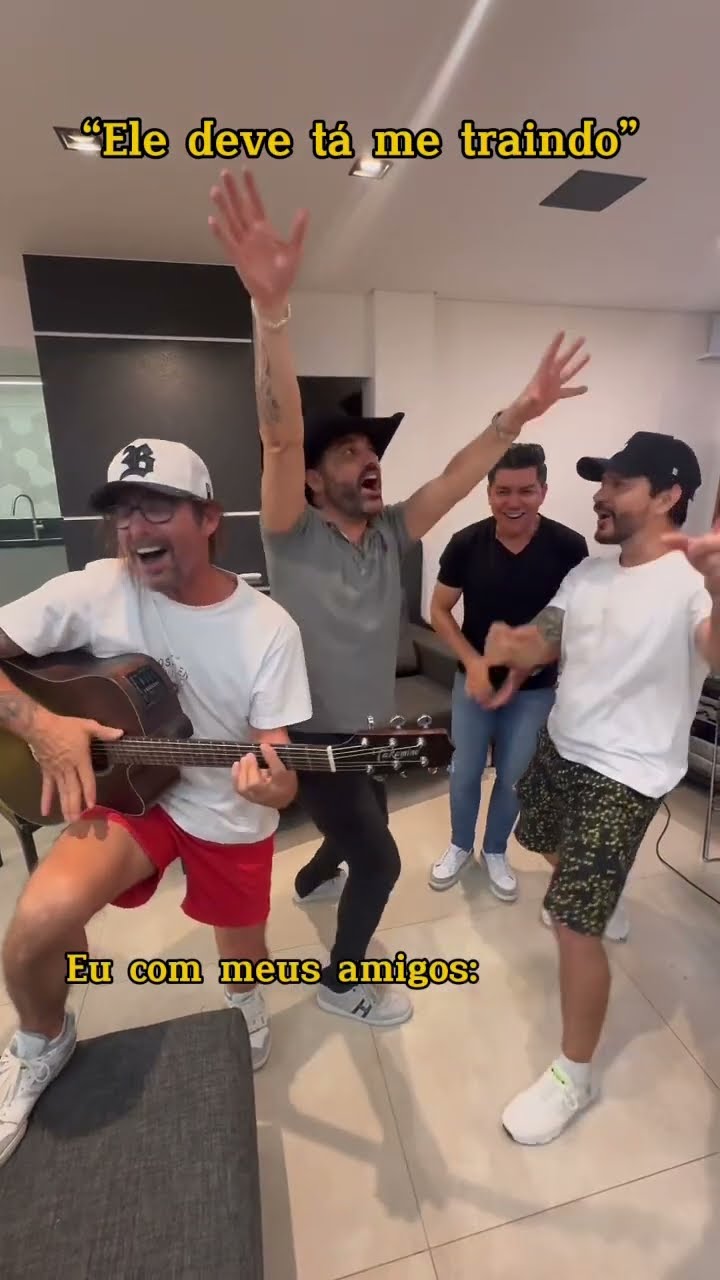 Sextou! Marca aquele amigo que a resenha é garantida sempre que se encontram! ?#UmaEstranha