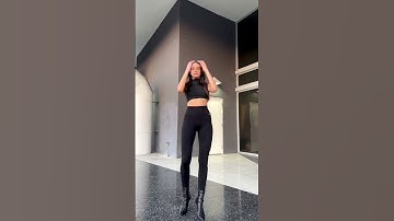 Vogue Open Casting Runway Walk Video - Liz Sanchez