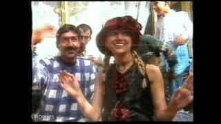 Yonca Evcimik Sulukule'de (Karamol Show 1993)