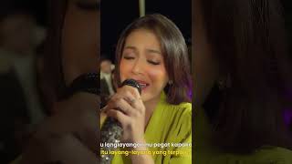 Download Lagu midua cinta - ade astrid #miduacinta #adeastrid @gerengsengteam @SEMBADAMUSIC MP3