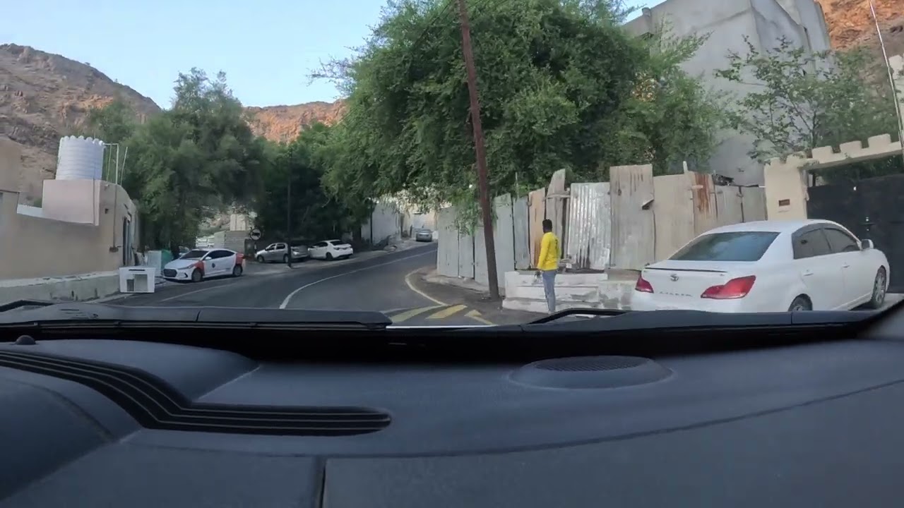 Ruwi Al Hamriya Yiti Road-طريق روي الحمرية يتي