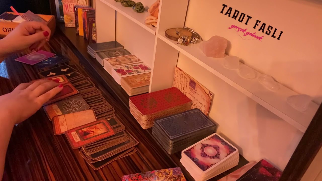 Deste seç/ Aklımdaki kişi/ Neden uzak duruyor? Bilinçaltı engeli ne?/ Tarot falı, tarot yorumu