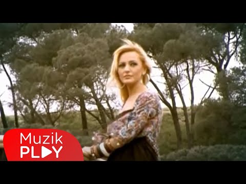 Sen Gelmezsen Arguvana Gidemem - Gamze Özcelik (Official Video)