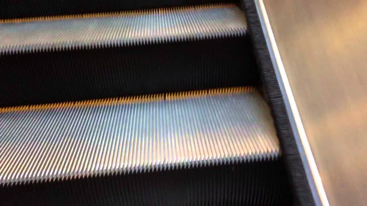 Thyssenkrupp Escalator At Macy S Garden State Plaza Paramus Nj
