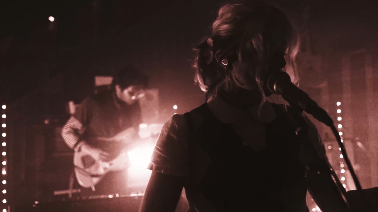 Chlsy - Live at Gnarly Whale (In-Studio Performance)