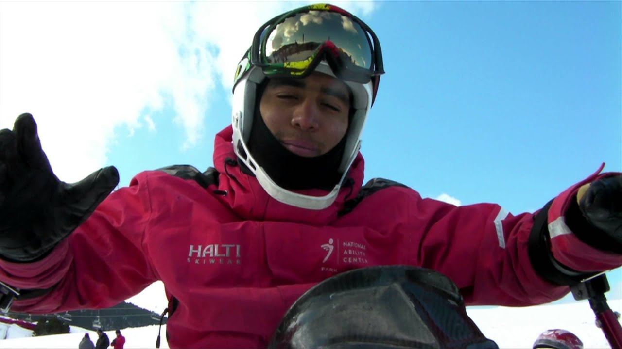 Arley Velasquez explica el sit-ski - Snow Bloggers