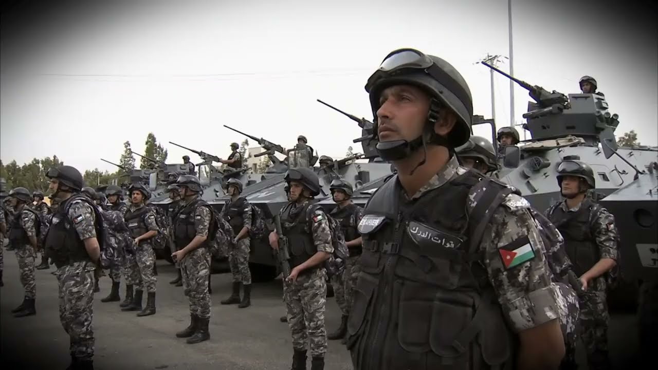 للبس الدرك المبرقع يما فتني .. تنصف على جبينه سيفين#اكسبلور #الاردن #الجيش #القوات_المسلحة_الاردنية