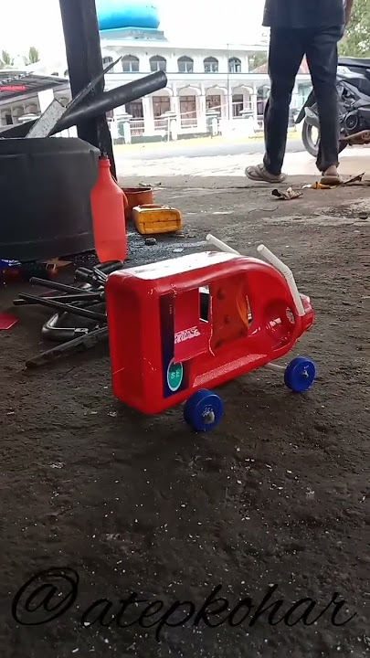 mobil mobilan dari botol bekas oli #diy #creatif #mainan #kerajinan #hiburan #mobilmobilan