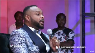 Révérend Paul Mukendi Dans Ta Grandeur De Dorcas Kapinga, Du Canada A Kinshasa.