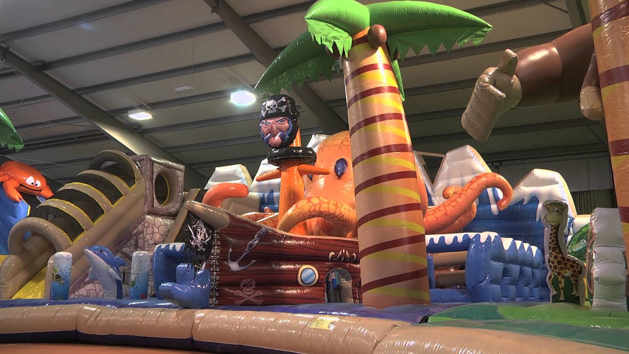 JB-Inflatable Mega Springkussen Promo