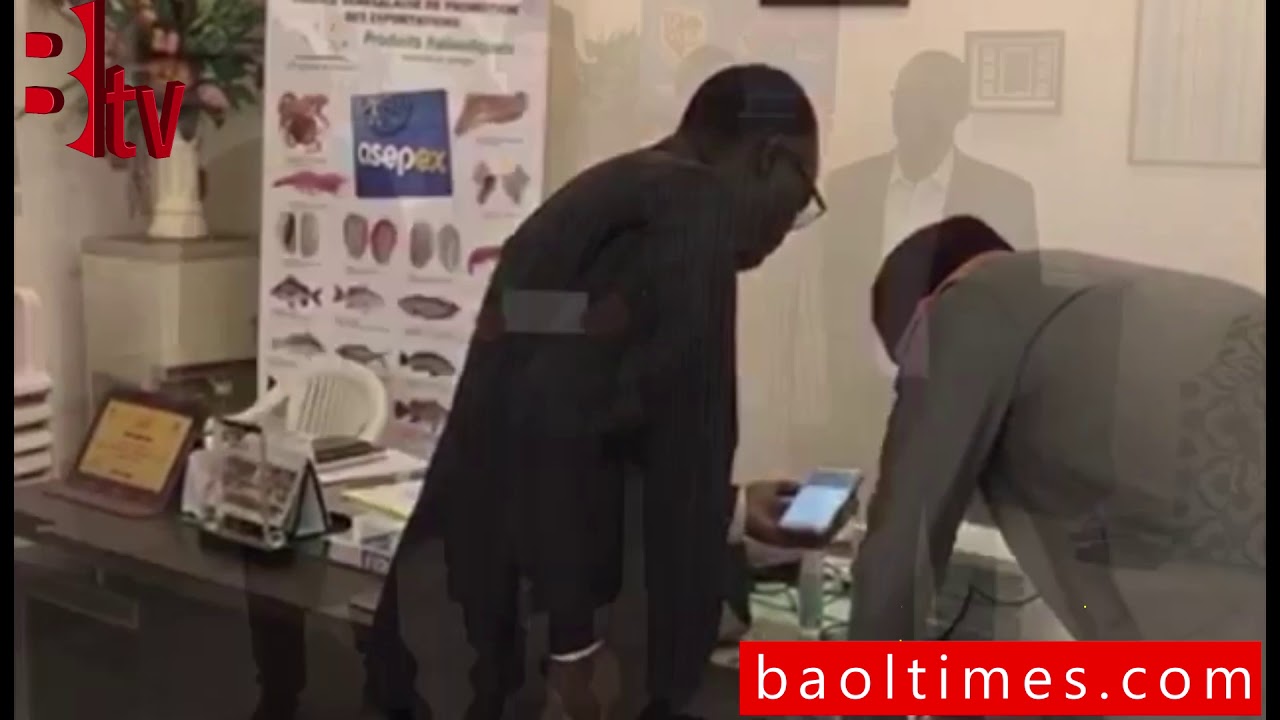 Inscription de Karim Wade sur les listes électorales baoliang song