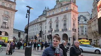 Piccadilly Circus
