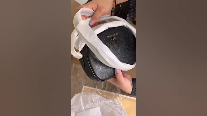 ASMR Unboxing / MK Jet Set Charm Oval Xbody Bag #shorts #unboxing #asmr #satisfying