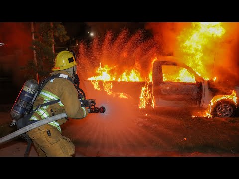 LAFD Light Force 66: Pickup Truck Fire