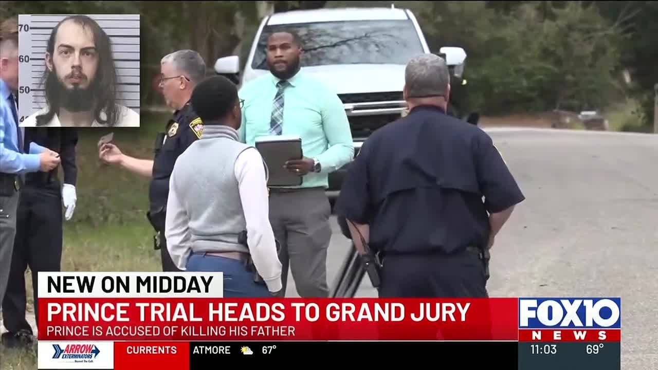 ‘It’s Dad,’ Mobile murder defendant texted mother moments after stabbing, detective says