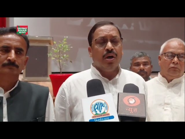 बिहार पूर्व मुख्यमंत्री नीतीश कुमार के पुत्र निशांत कुमार नेअपने पिता से आशीर्वाद प्राप्त की  l