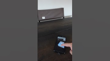 Salesforceの本！「図解入門 よくわかる 最新 Salesforceの導入と運用 」がiPhoneから飛び出します。#salesforce #本の紹介 #手品 #art