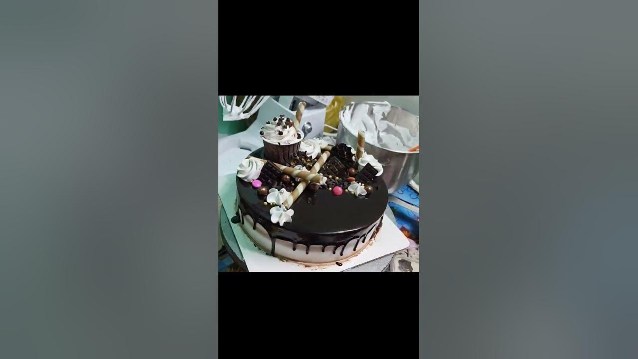1 Pound Chocolate Cake Decoration bhar Bhar K Chocolate Ganache And 1-pound-chocolate-cake-decoration-bhar-bhar-k-chocolate-ganache-and