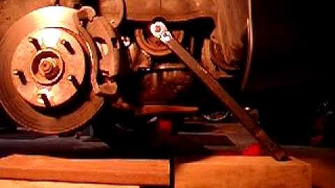 Easy way to remove a stubborn crankshaft pulley bolt