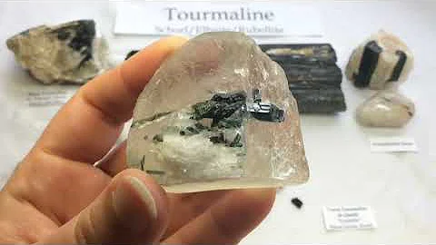 Collection incroyable de cristaux de tourmaline et vidéo éducative