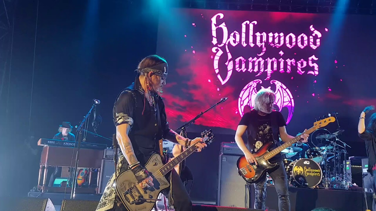 Hollywood Vampires (Johnny Depp) Train Kept A Rollin' Rome (08/07