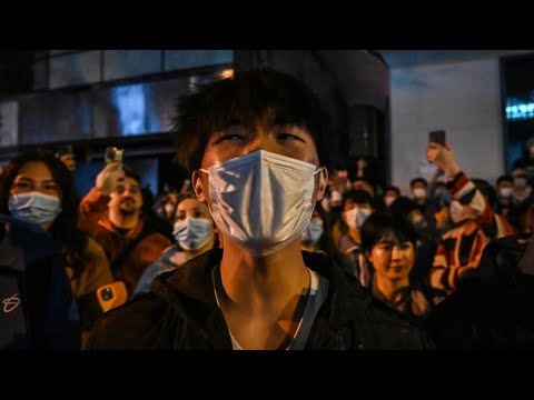 الصين تخفف قيود فيروس كورونا في أعقاب الاحتجاجات وشي جينبينغ يلمح إلى اعتماد سياسة أقل تشددا
 - نشر قبل 2 ساعة